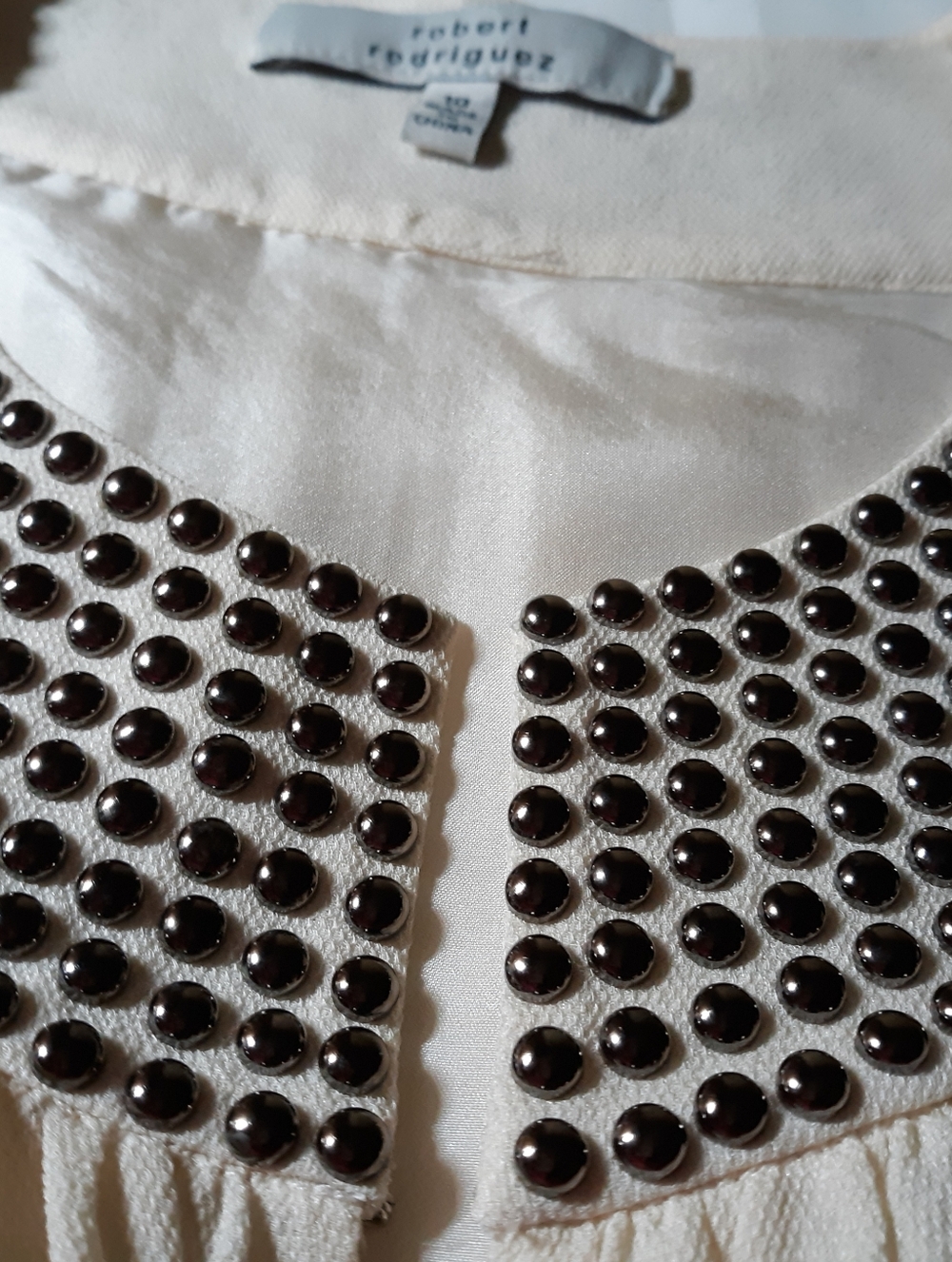 Nwt $345 Robert Rodriguez Gunmetal Stud Cream Silk Top 10 - Picture 4 of 4